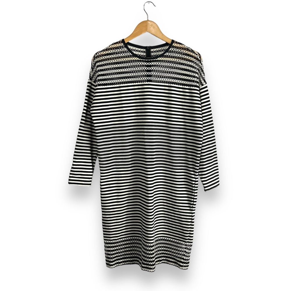 Akris Punto Shift Dress 12